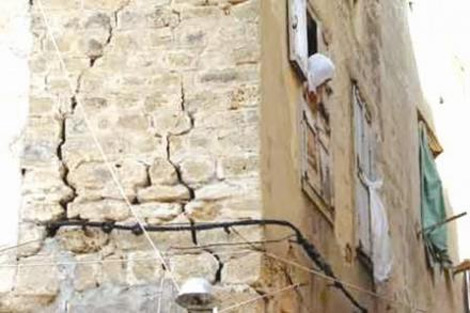 بسبب بنايات قديمة : ناشط حقوقي يقاضي بلدية صفاقس